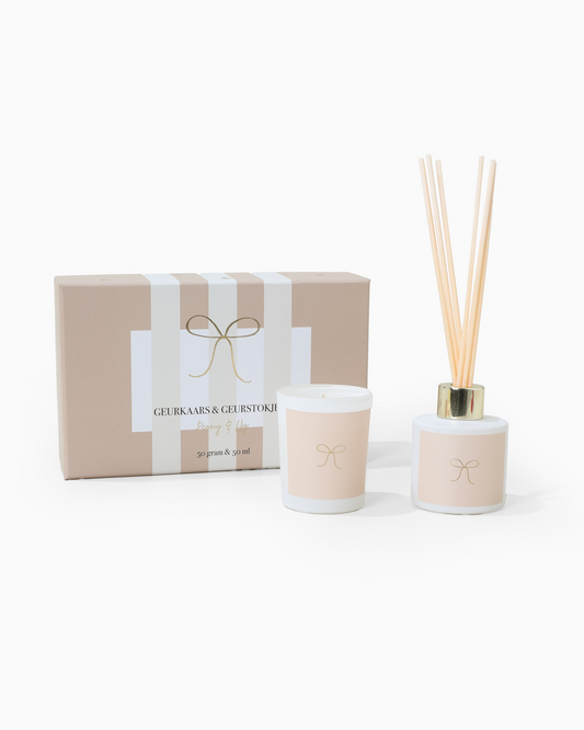 Gift set beige kaars en geurstokjes